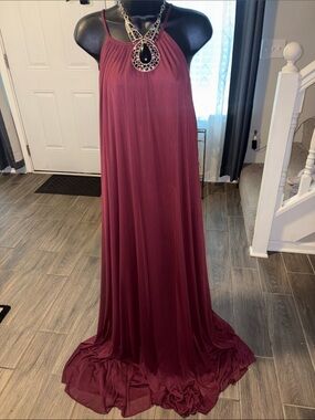 David’s Bridal Elegant Women's Burgundy Halter Maxi Dress size 20